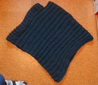 selbstgestrickter Poncho, warm, petrol Sachsen - Bannewitz Vorschau