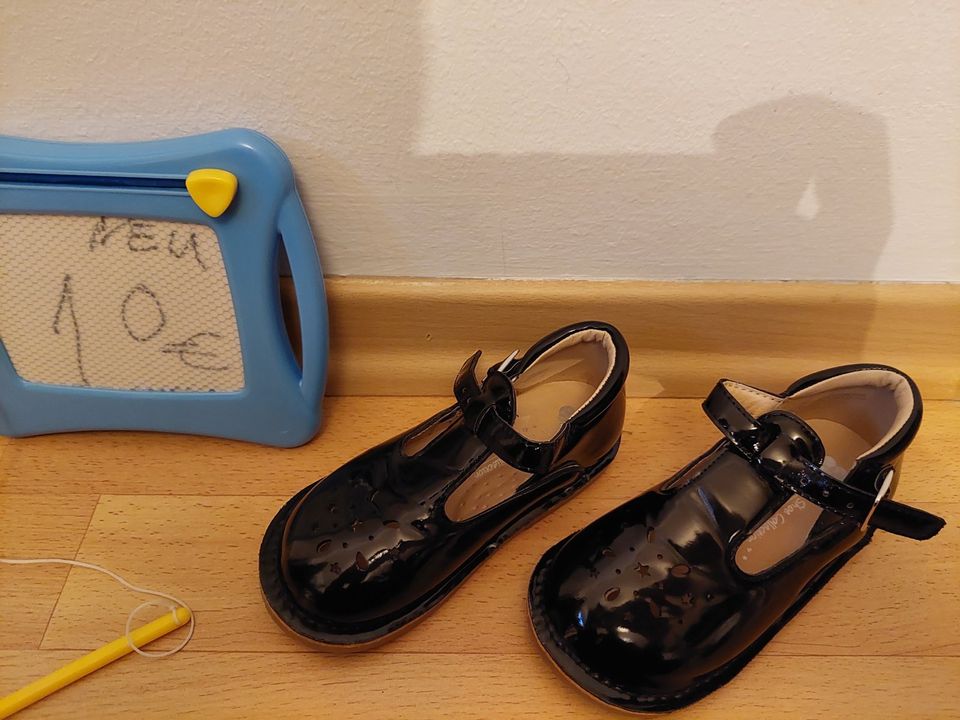 Kindersandalen, ungetragen, Schuhe 23 in Frankfurt am Main