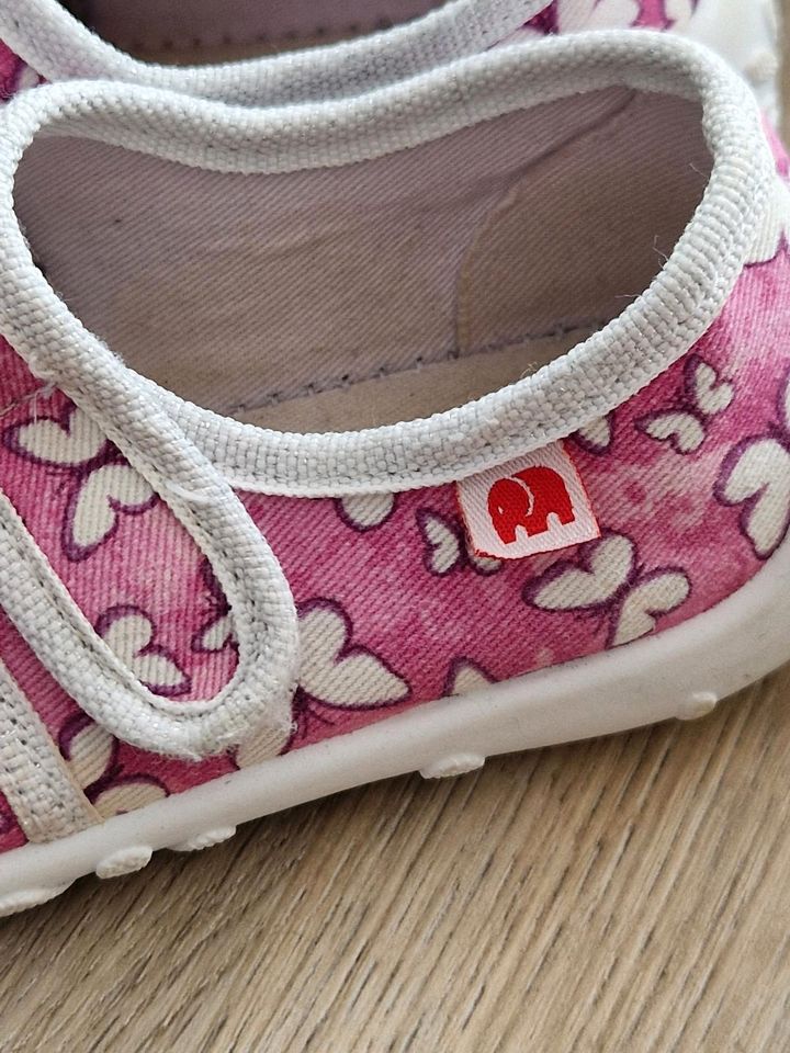 Mädchen Hausschuhe 25 Superfit Elefanten Crocs Einhorn Regenbogen in Bergisch Gladbach