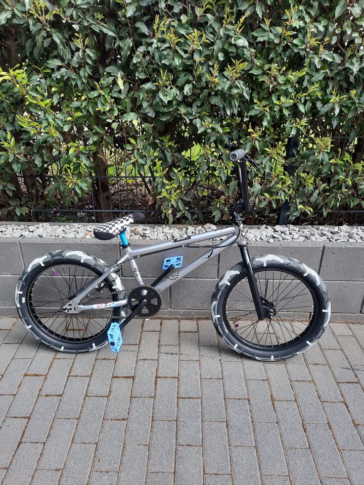BMX Fahrrad 20 Zoll  Custom in Becheln