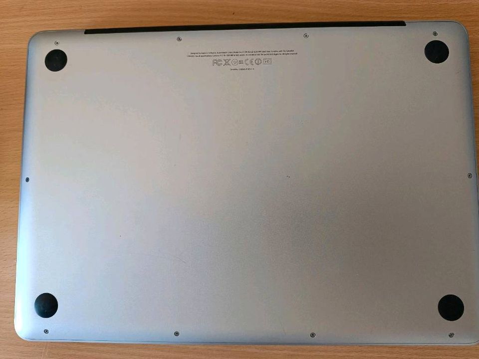 MacBook Pro 13 Zoll in Salzgitter