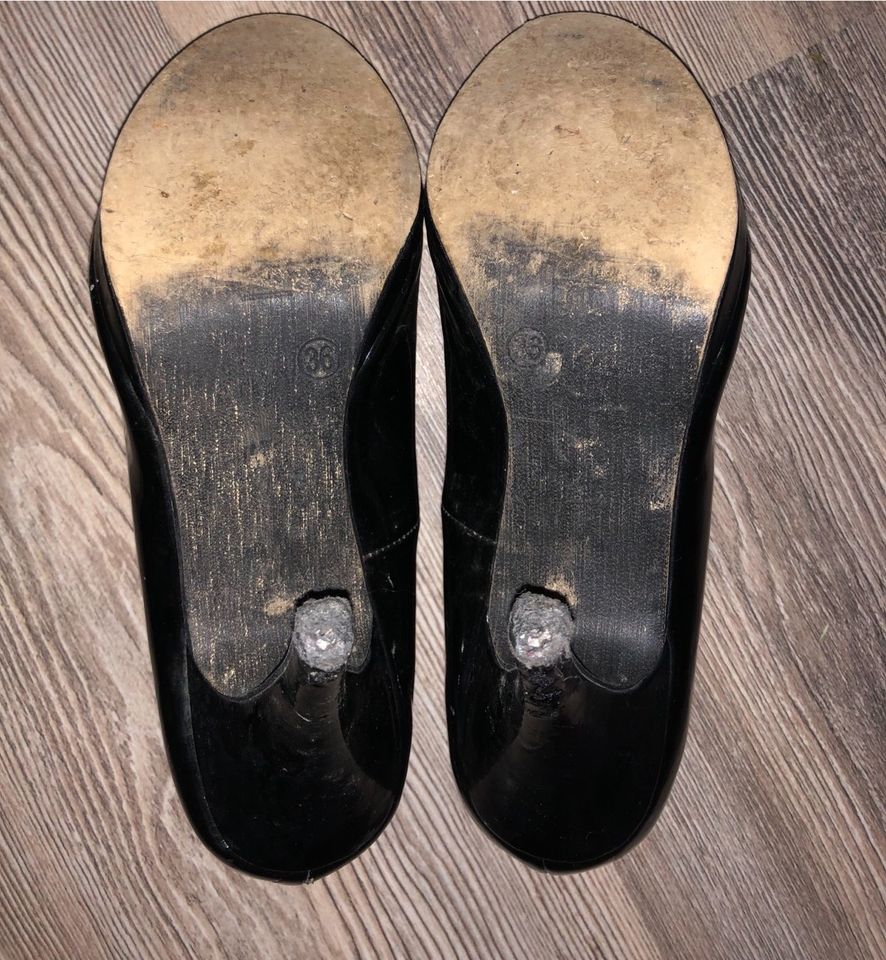 Lack Schuhe Pumps Tamaris 36 schwarz in Solingen