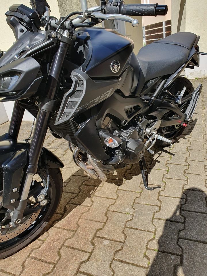 Yamaha MT 09 in Hof (Saale)