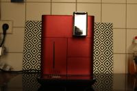 QBO  kaffeemaschiene rot Tchibo kapseln u Milchaufschäumer macke Friedrichshain-Kreuzberg - Kreuzberg Vorschau