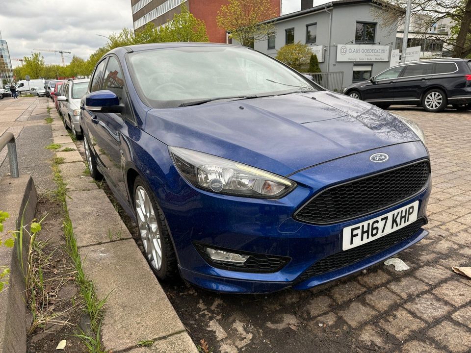 Ford Focus 1,0 EcoBoost 92kW ST-Line*UK* in Hamburg