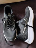 NIKE Sport-, Turn-, Laufschuhe abriebfesteSohle schwarz Gr. 38 Sachsen - Liebstadt Vorschau