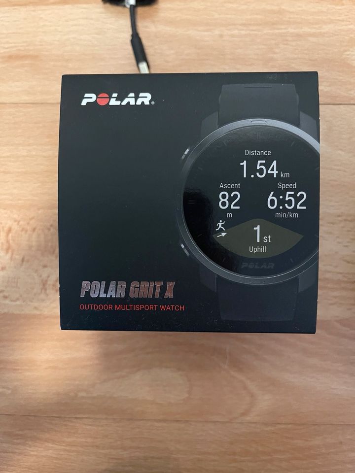 Polar Grit X Outdoor Smartwatch in Kirchheim unter Teck