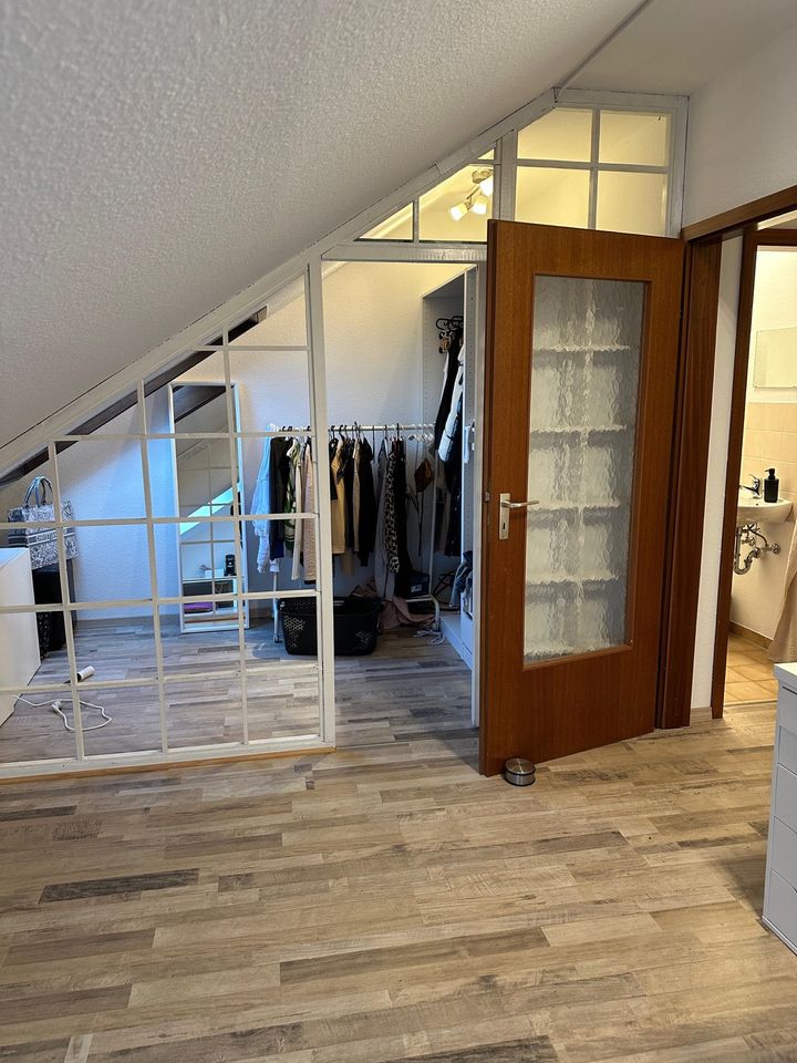 Tolle 4,5 Zimmer Maisonetten Wohnung in Lechhausen zu vermieten in Augsburg