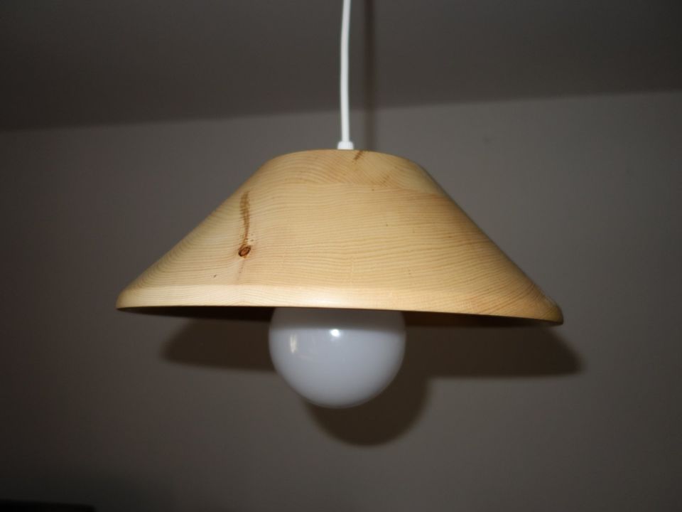 Lampenschirm aus Zirbenholz, 29 cm, Deckenlampe Holzlampe in Halfing