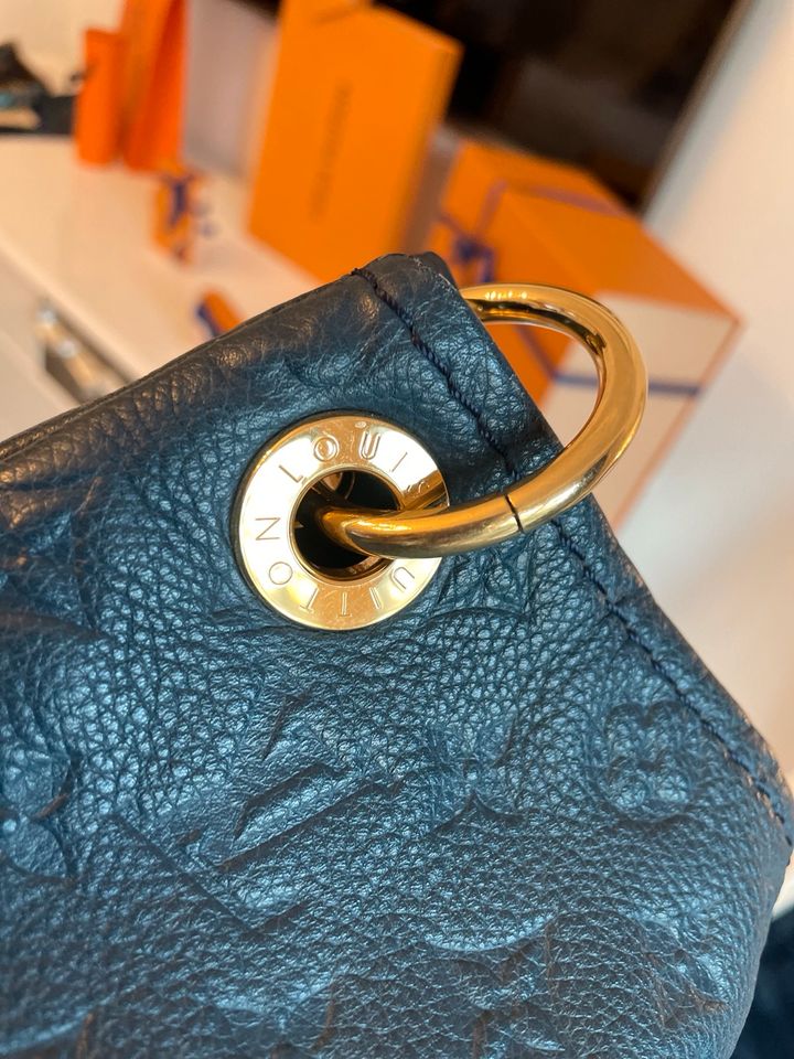 Louis Vuitton Artsy Monogramm Empreinte Blau Full Set in Saarbrücken