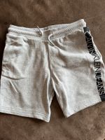 Calvin Klein Shorts Hose Grau Logo 10 140 neuwertig Niedersachsen - Osnabrück Vorschau