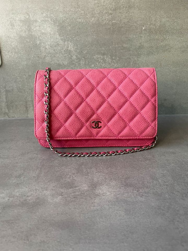 Chanel Wallet on Chain Caviar WOC Tasche Handtasche rosa SHW in Berlin