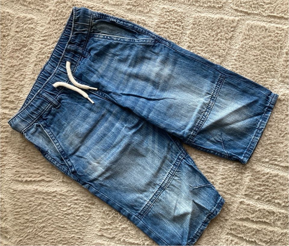 Kinder Jeans Jeans-Shorts Gr. 116 in Krailling