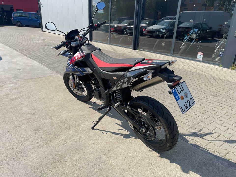 Aprilia SX125 ABS / Kat / Euro 5/ erst 657km !! in Ludwigshafen