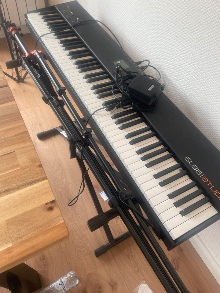 Keyboard Sl88I Studio in Essen