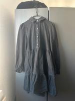 schwarzes Langarmkleid mit Knöpfen Mecklenburg-Vorpommern - Greifswald Vorschau
