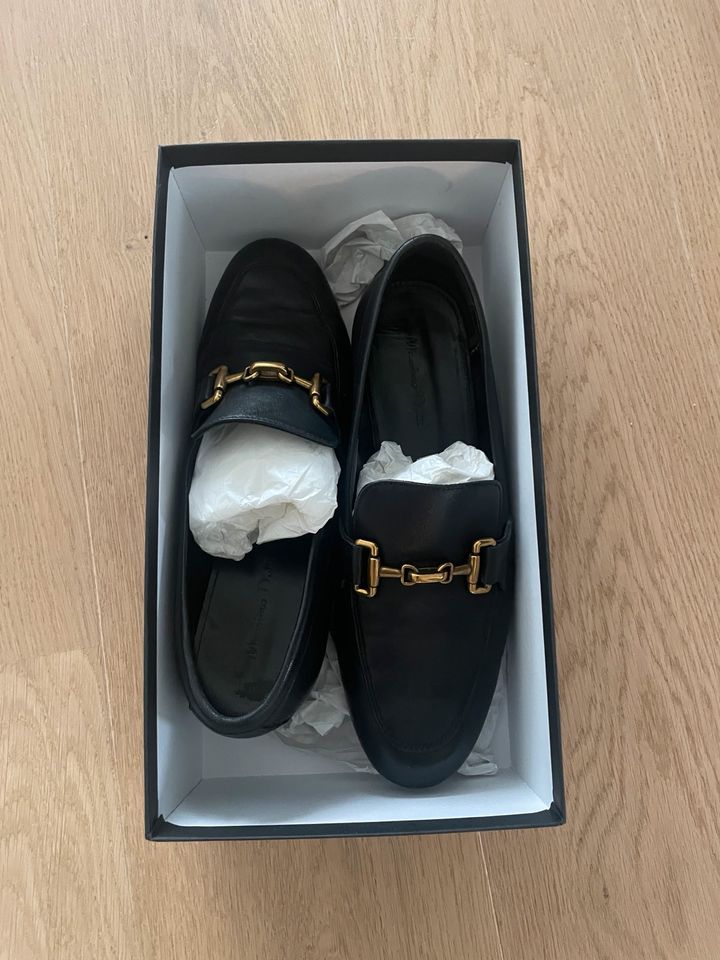 Massimo Dutti Loafer schwarz 37 in Metzingen