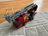 Dickie Toys Feuerwehrfahrzeug mit verschiedenen Funtionen Kr. München - Planegg Vorschau
