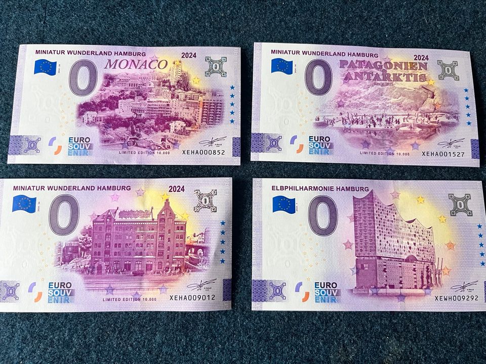4 verschiedene 0 Euroscheine in Ulm