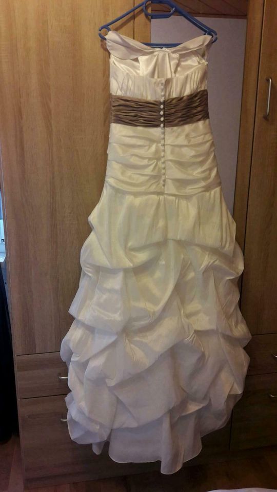 Brautkleid in Morbach-Merscheid