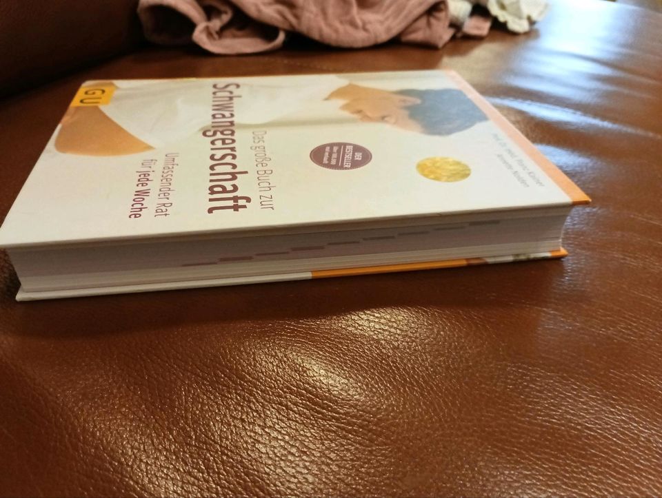Das große Buch zur Schwangerschaft in Issum