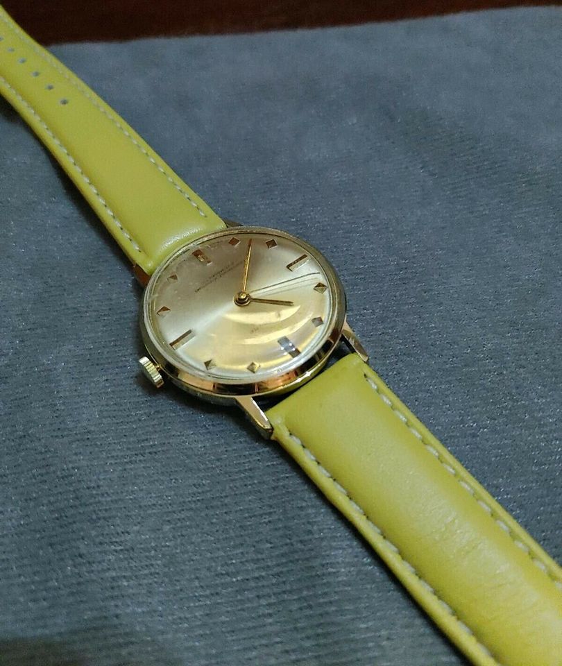 Armbanduhr unisex, Swiss Made, Vintage in Hünstetten