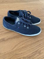 Tommy Hilfiger Sneaker / Stoffschuhe navy / dunkelblau Größe 37 Bremen-Mitte - Ostertor Vorschau