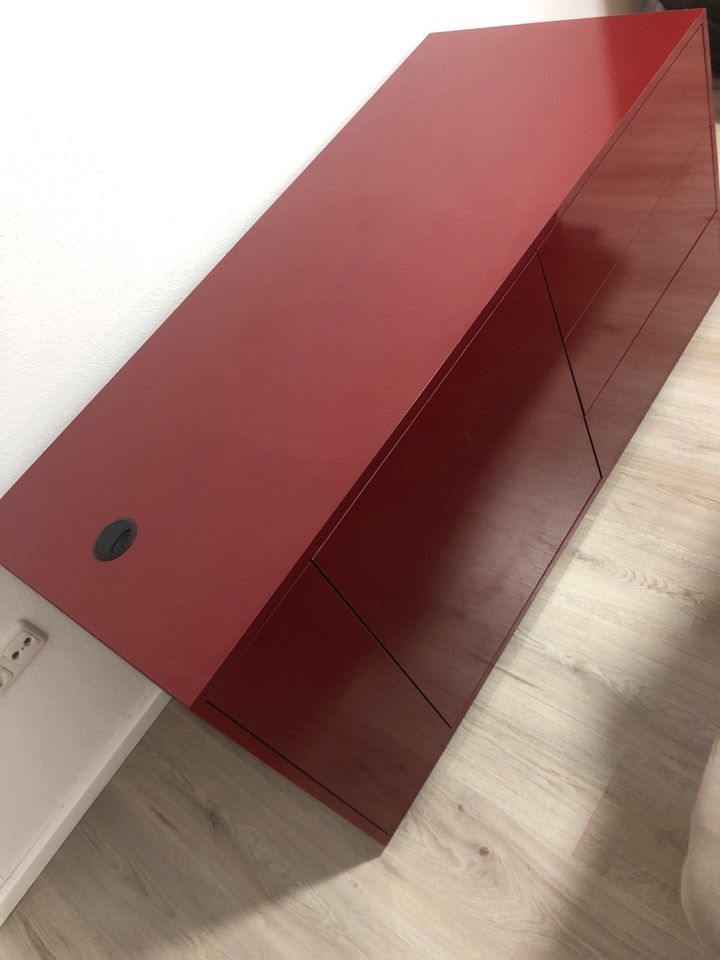 Sideboard  rot   Hochglanz softopen guter Zustand in Seßlach