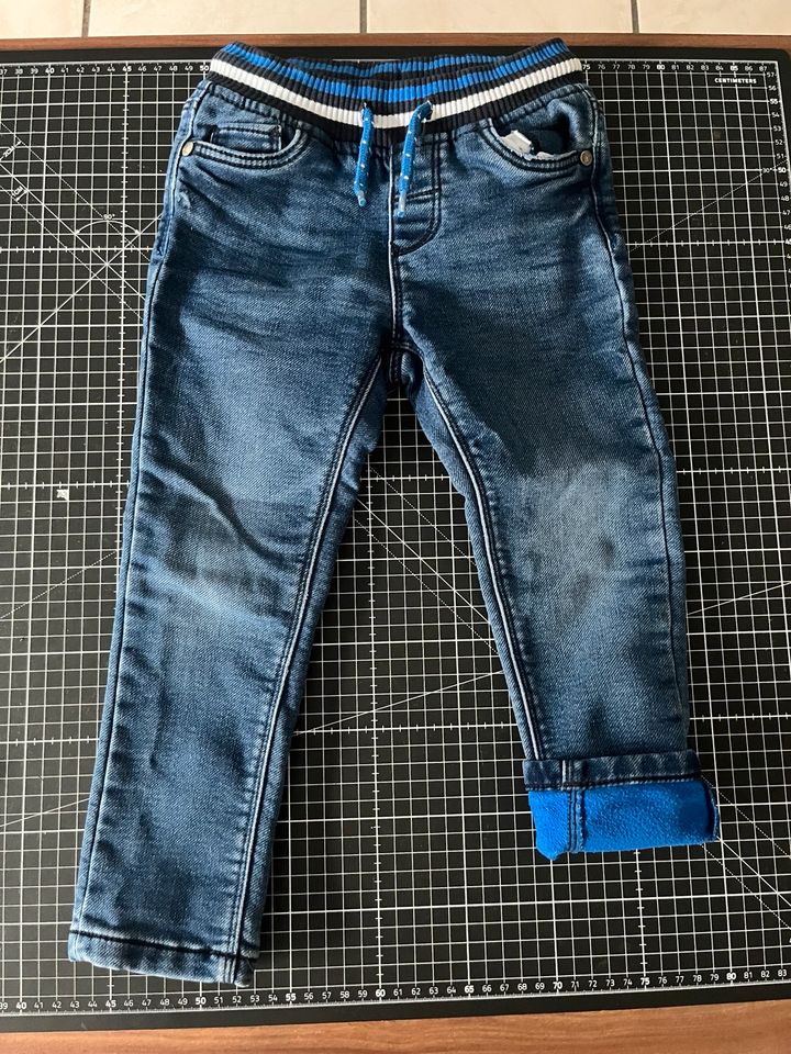 Thermojeans Jeans Gr. 98 C&A in Nürnberg (Mittelfr)