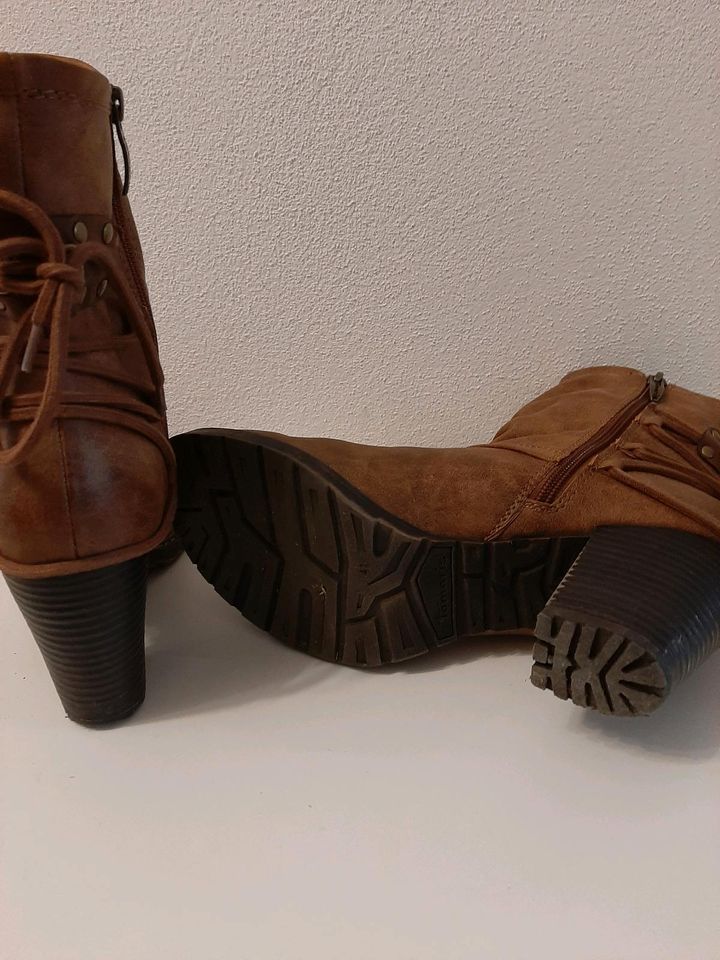 Stiefel Stiefeletten Tamaris braun Schnürung 40 in Crinitzberg