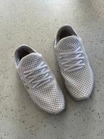 Adidas deerupt Nordrhein-Westfalen - Lage Vorschau