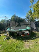 Trampolin Berg 4.30m Durchmesser  zu  verschenken Nordrhein-Westfalen - Gelsenkirchen Vorschau