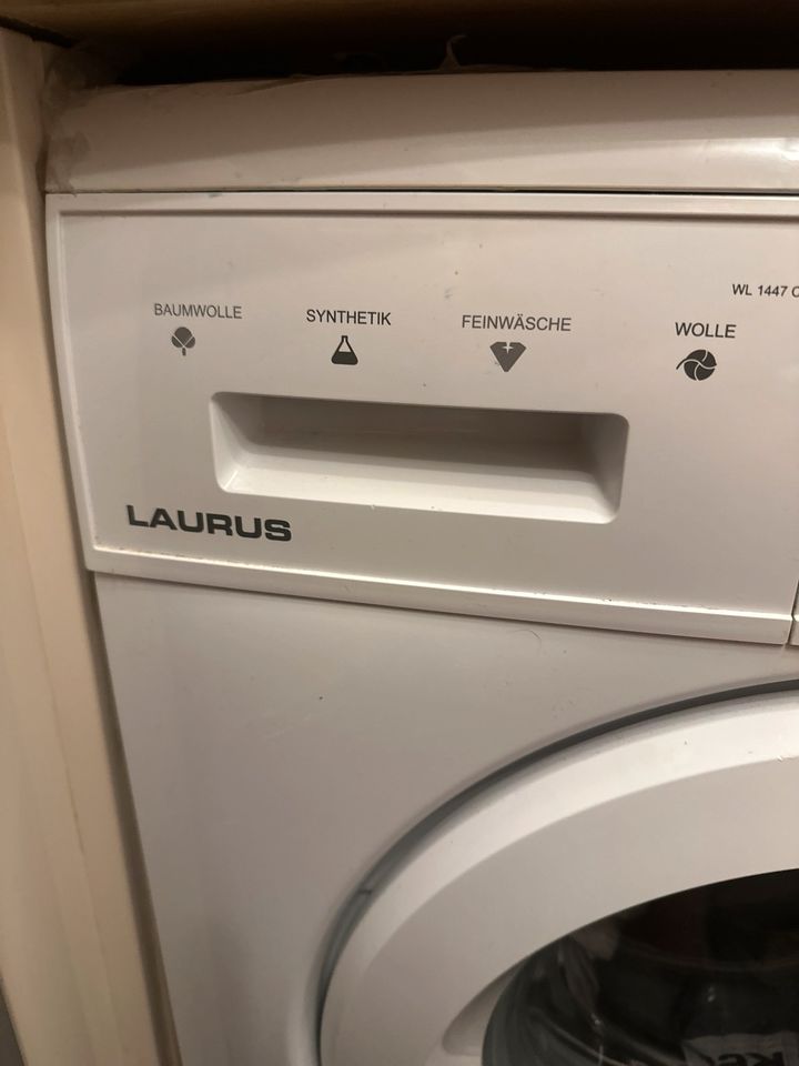 Suche jemanden, der unsere Waschmaschine inspizieren kann. in Frankfurt am Main