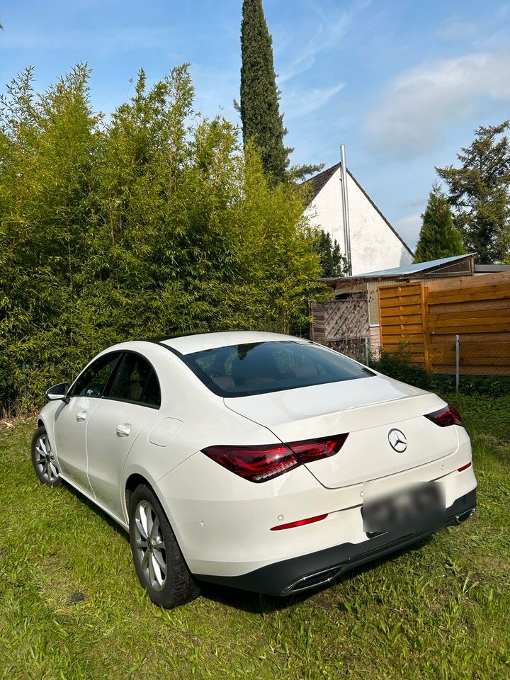 Mercedes Benz Cla 180 in Langenfeld