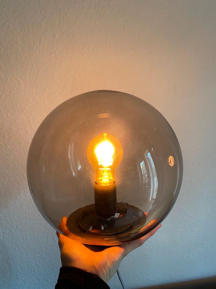 Fado Tischlampe Kugellampe in Flensburg