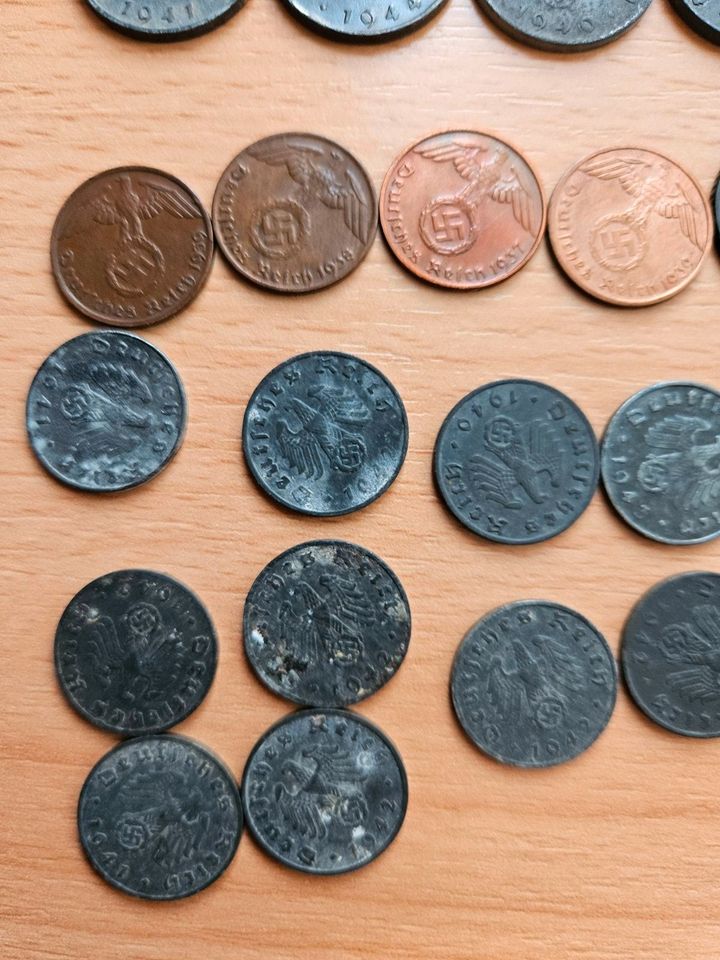 Münzen von zweite Weltkrieg. in Hamburg