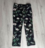 H&M gemusterte Slacks Hose Gr. 42 XL  Geblümt Blumen Anzug Hose Niedersachsen - Ganderkesee Vorschau