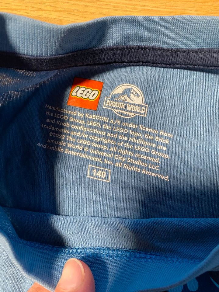 Lego Jurassic World T-Shirt 140 in Großhabersdorf