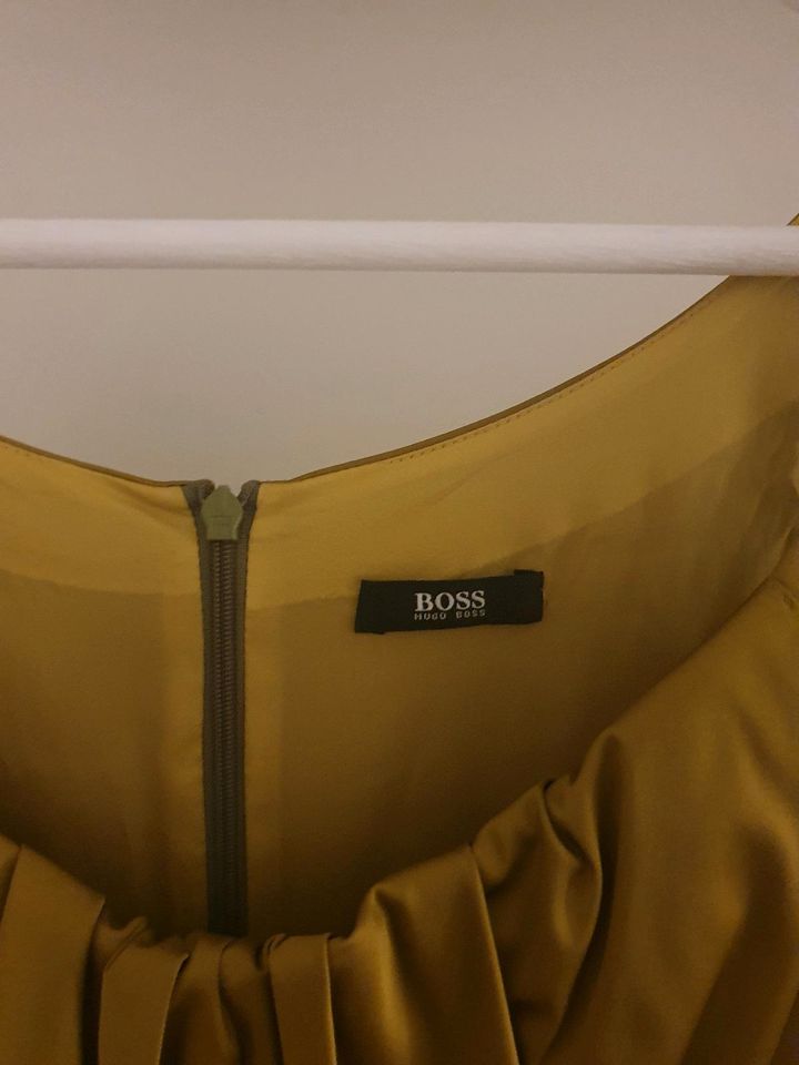 Hugo Boss Kleid Damen grün-gold Gr. 38 wNeu in Mühlheim am Main