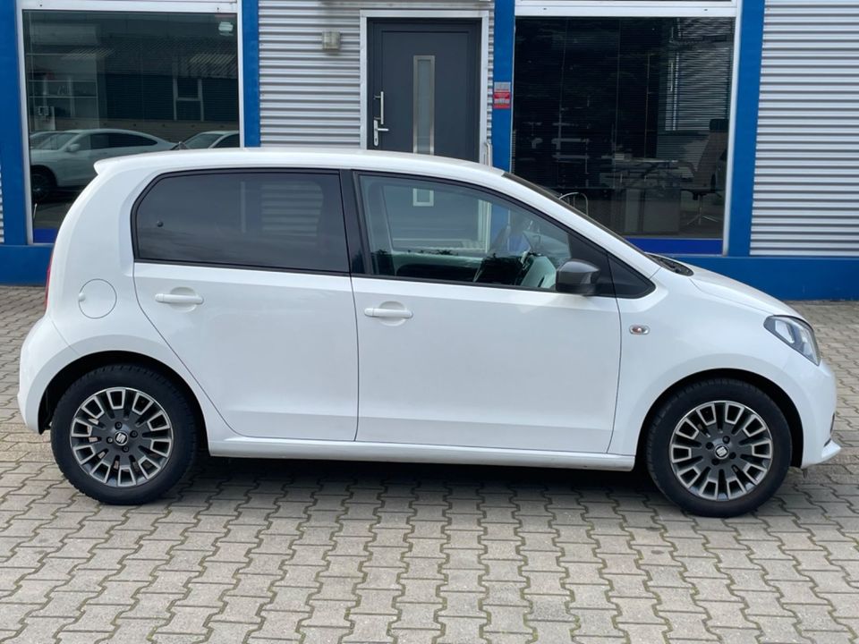 Seat Mii Chic*PDC*KLIMA*SHZG*TEMPO*EFH in Kerpen