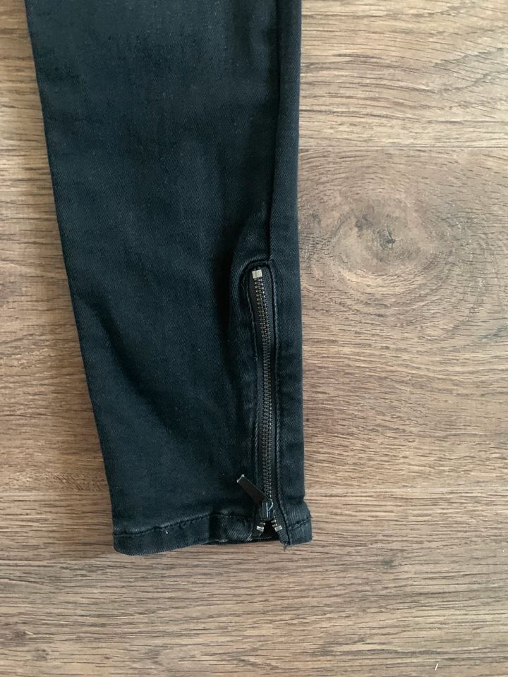 Damen Sommer Jeans Skinny Slim Reissverschluss Rähre Mango h&m in Barmstedt