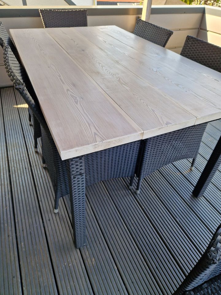 Garten Balkon Möbel Tisch mit 6 Stühlen Rattan Holz Schwarz in Burbach