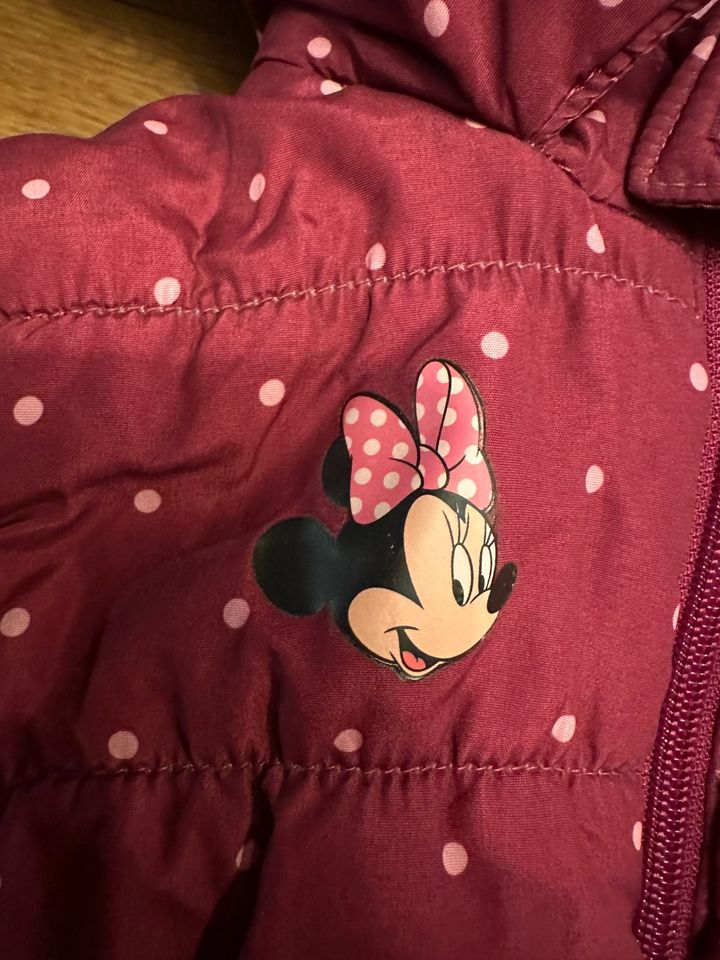 DISNEY Winterjacke Größe 86 in Menslage