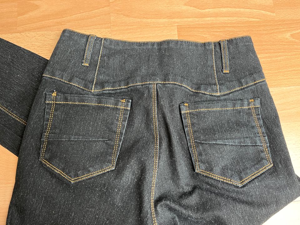 Collectif Jeans Hohe Taille in München