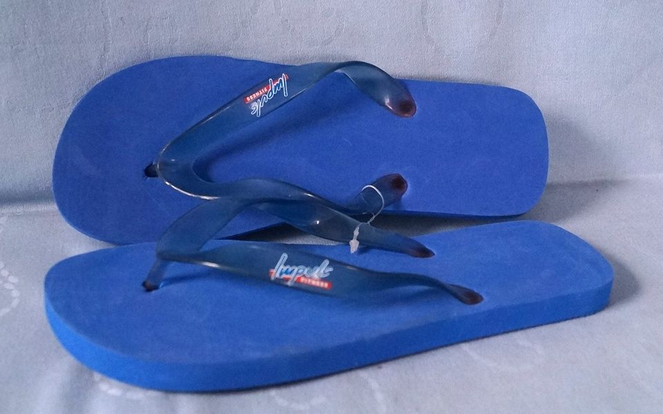 Badelatschen Flip Flops blau Größe M 38-42 NEU in Lehrte