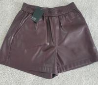 Stylische Ledershorts, Gr. 34/ XS, neu Hessen - Groß-Gerau Vorschau