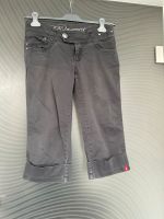 Esprit Shorts, Größe 36 in Anthrazit Nordrhein-Westfalen - Lügde Vorschau