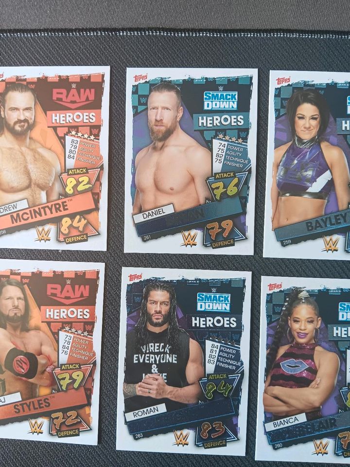 Topps • WWE Karten • Raw | Smackdown Heroes Card • Foil • Rare in Duisburg