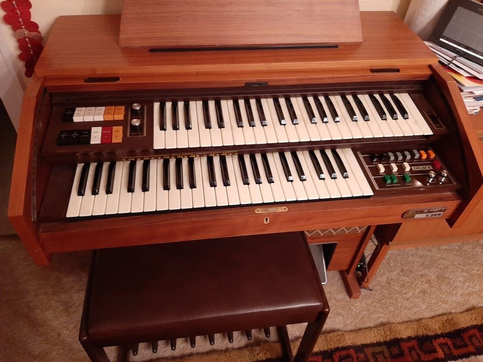 Vintage Orgel - Gem X365 Orgel mit Orgelbank - Top Zustand in Hamburg
