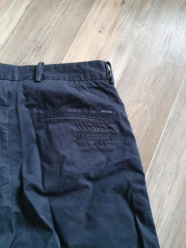 Chino Hose Diesel W29L34 in Treuen